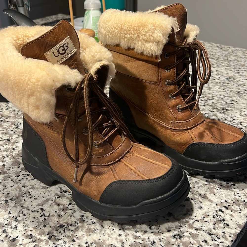 UGG Adirondack snow boots